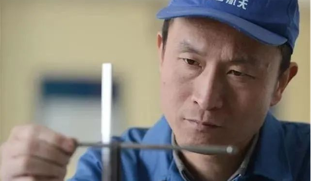 <strong>火箭發(fā)動(dòng)機(jī)的精密加工，為什么離不開手工操作？</strong>