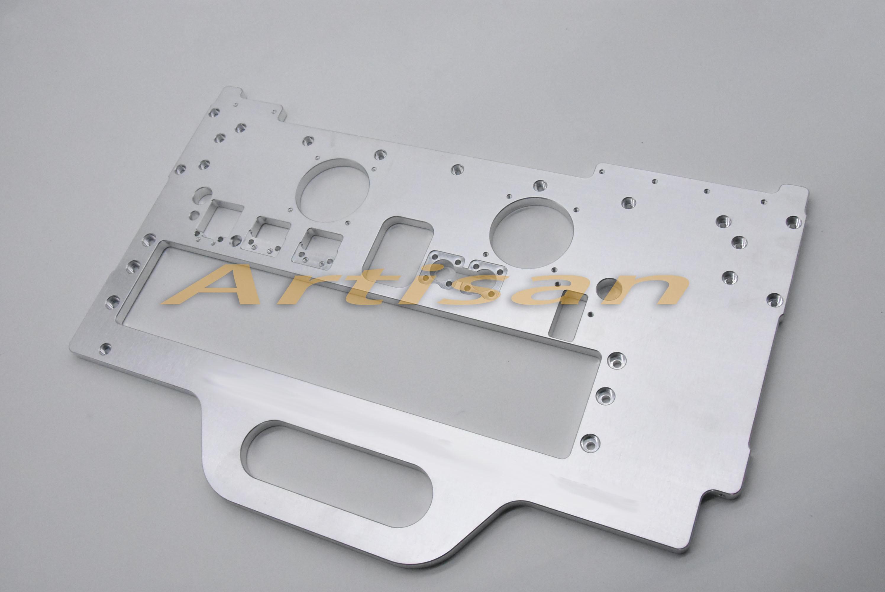 <strong>電子類(lèi)精密件加工：板1</strong>